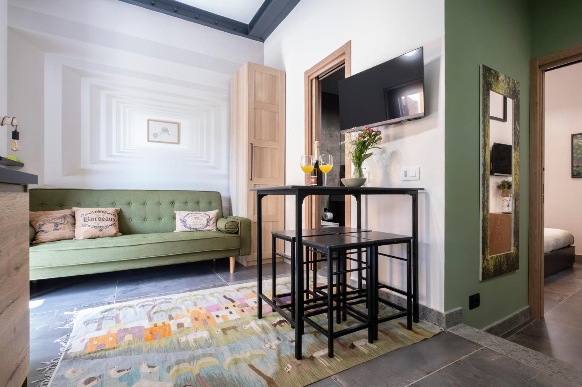 Vatican Boutique Apartment With St Peters Dome View Rome Bagian luar foto