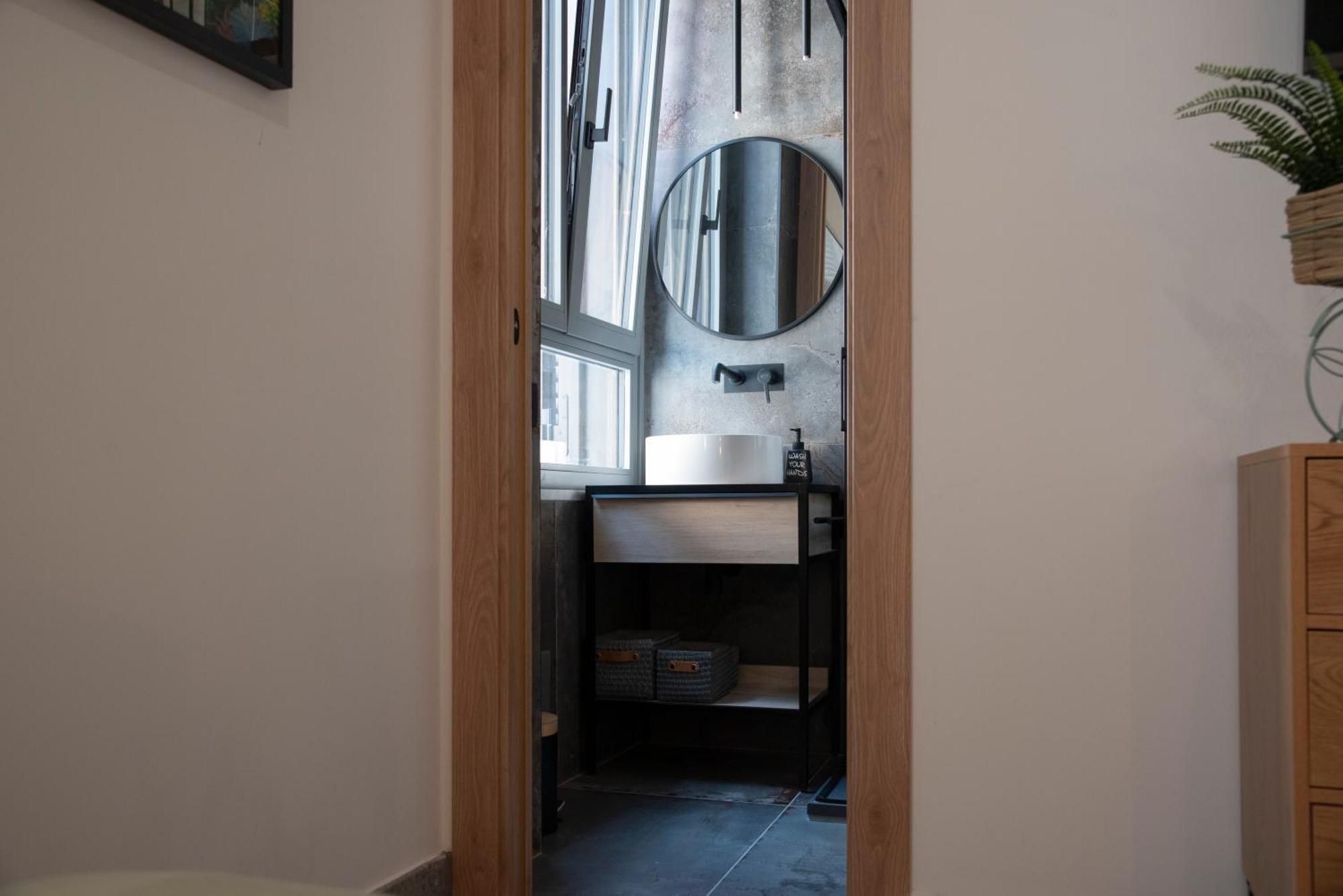 Vatican Boutique Apartment With St Peters Dome View Rome Bagian luar foto